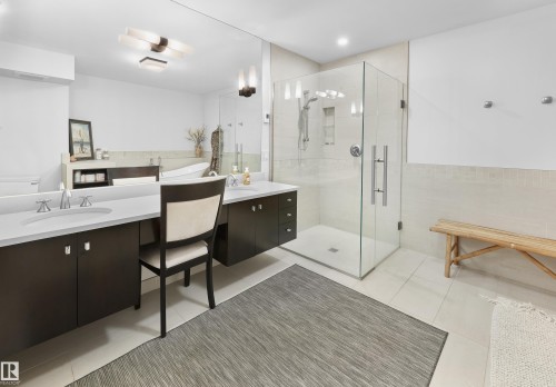 4804 154 Street, Edmonton, AB - Indoor Photo Showing Bathroom