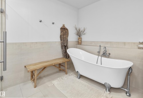4804 154 Street, Edmonton, AB - Indoor Photo Showing Bathroom