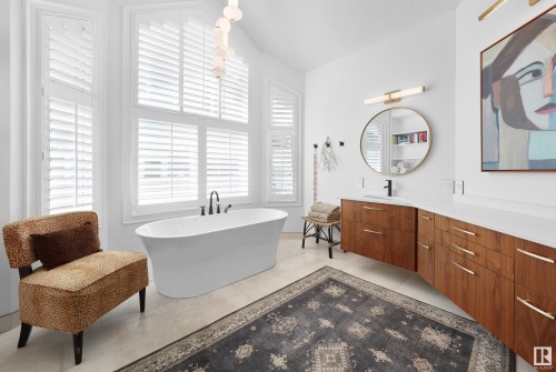 4804 154 Street, Edmonton, AB - Indoor Photo Showing Bathroom