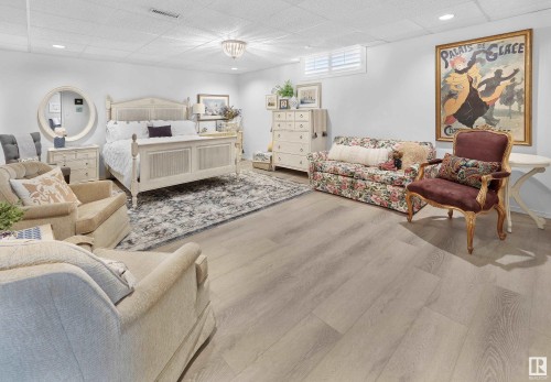 4804 154 Street, Edmonton, AB - Indoor Photo Showing Living Room