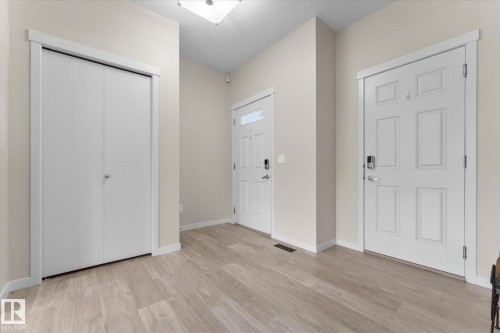 17164 47 Street, Edmonton, AB - Indoor Photo Showing Other Room