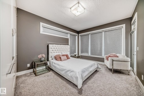 4129 Cameron Heights Point, Edmonton, AB - Indoor Photo Showing Bedroom