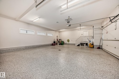 4129 Cameron Heights Point, Edmonton, AB - Indoor Photo Showing Garage