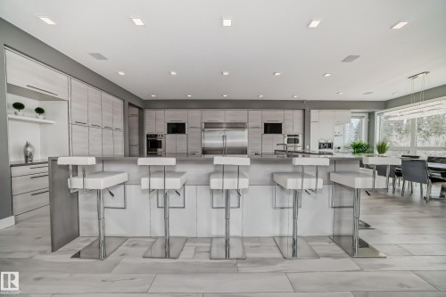 4129 Cameron Heights Point, Edmonton, AB - Indoor