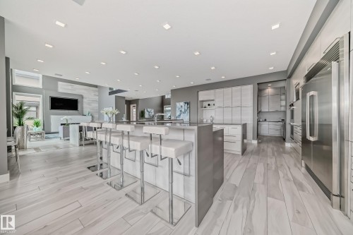 4129 Cameron Heights Point, Edmonton, AB - Indoor