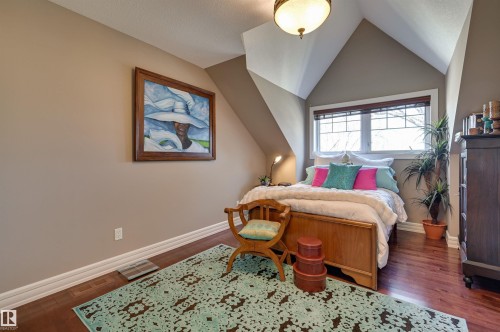 10534 135 Street, Edmonton, AB - Indoor Photo Showing Bedroom