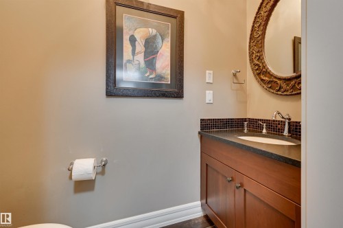 10534 135 Street, Edmonton, AB - Indoor Photo Showing Bathroom