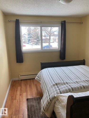207 8930 149 Street, Edmonton, AB - Indoor Photo Showing Bedroom