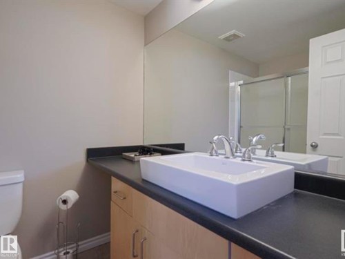 202 10707 102 Avenue, Edmonton, AB - Indoor Photo Showing Bathroom