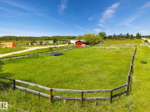 21150 Fort Road, Edmonton, AB 