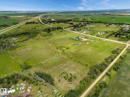 21150 Fort Road, Edmonton, AB 