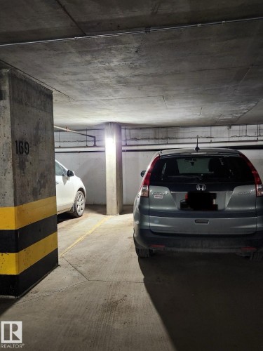 2008 10303 105 Street, Edmonton, AB - Indoor Photo Showing Garage
