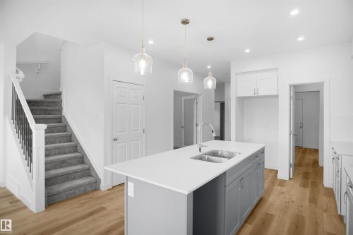 4 Ellis Link, Spruce Grove, AB - Indoor Photo Showing Kitchen With Double Sink With Upgraded Kitchen