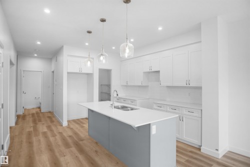 4 Ellis Link, Spruce Grove, AB - Indoor Photo Showing Kitchen With Double Sink