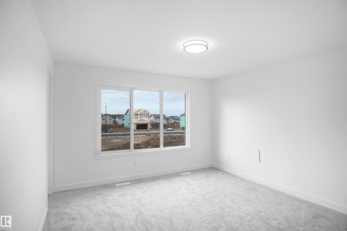 4 Ellis Link, Spruce Grove, AB - Indoor Photo Showing Other Room