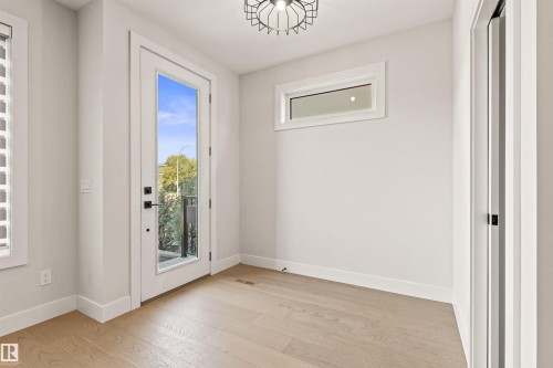 2 8343 Saskatchewan Drive, Edmonton, AB - Indoor Photo Showing Other Room