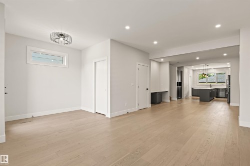 2 8343 Saskatchewan Drive, Edmonton, AB - Indoor Photo Showing Other Room