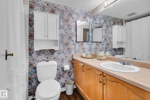 217 18012 95 Avenue, Edmonton, AB - Indoor Photo Showing Bathroom