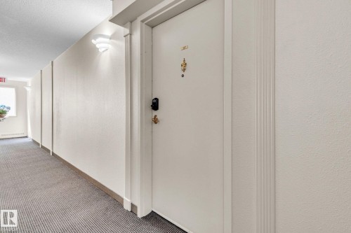 217 18012 95 Avenue, Edmonton, AB - Indoor Photo Showing Other Room