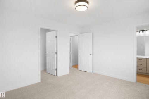 624 176 Avenue, Edmonton, AB - Indoor Photo Showing Other Room