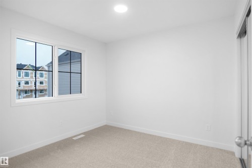 624 176 Avenue, Edmonton, AB - Indoor Photo Showing Other Room