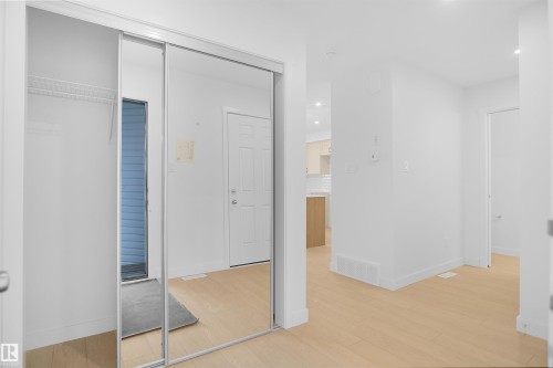 624 176 Avenue, Edmonton, AB - Indoor Photo Showing Other Room