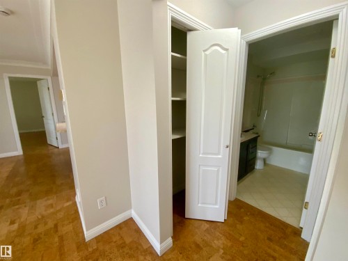 34 9914 80 Avenue, Edmonton, AB - Indoor Photo Showing Other Room