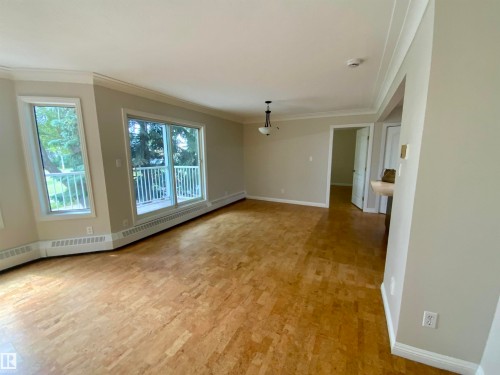 34 9914 80 Avenue, Edmonton, AB - Indoor Photo Showing Other Room