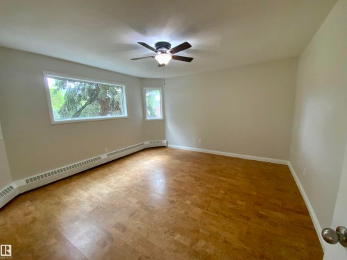 34 9914 80 Avenue, Edmonton, AB - Indoor Photo Showing Other Room