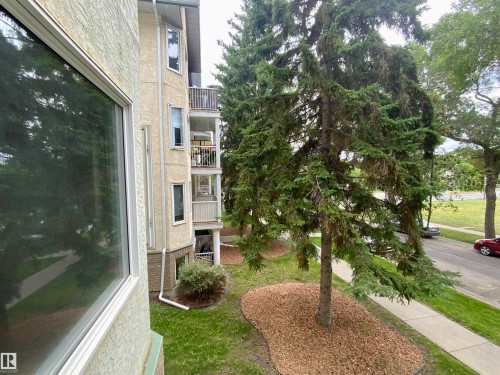 34 9914 80 Avenue, Edmonton, AB - Outdoor