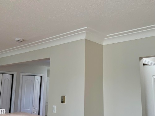 34 9914 80 Avenue, Edmonton, AB - Indoor Photo Showing Other Room