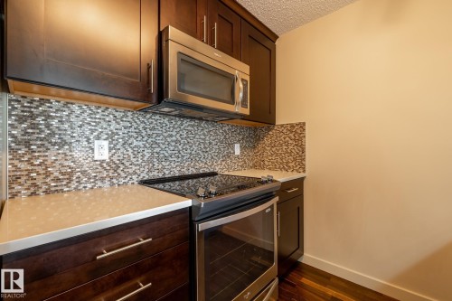 116 4008 Savaryn Drive, Edmonton, AB - Indoor Photo Showing Kitchen