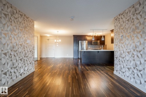 116 4008 Savaryn Drive, Edmonton, AB - Indoor Photo Showing Kitchen