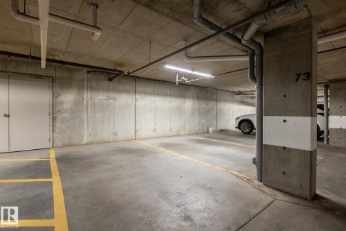116 4008 Savaryn Drive, Edmonton, AB - Indoor Photo Showing Garage
