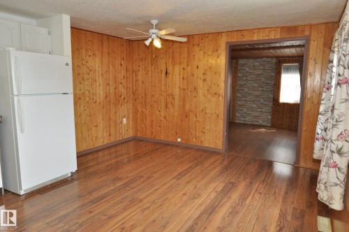 17-4839 47 Street, Gibbons, AB - Indoor Photo Showing Other Room