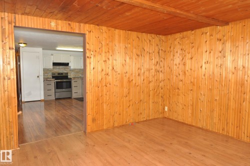 17-4839 47 Street, Gibbons, AB - Indoor Photo Showing Other Room