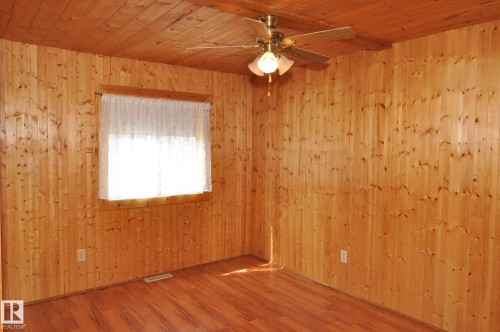 17-4839 47 Street, Gibbons, AB - Indoor Photo Showing Other Room