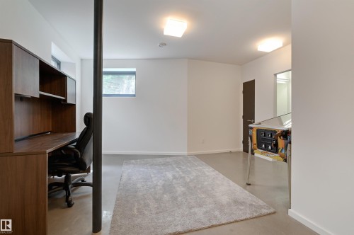 50 Sylvancroft Lane, Edmonton, AB - Indoor