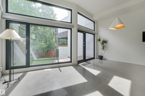 50 Sylvancroft Lane, Edmonton, AB - Indoor Photo Showing Other Room