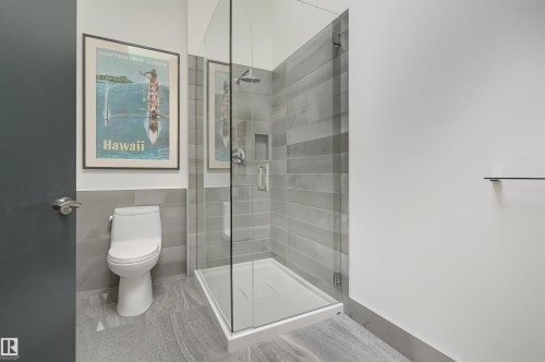 50 Sylvancroft Lane, Edmonton, AB - Indoor Photo Showing Bathroom