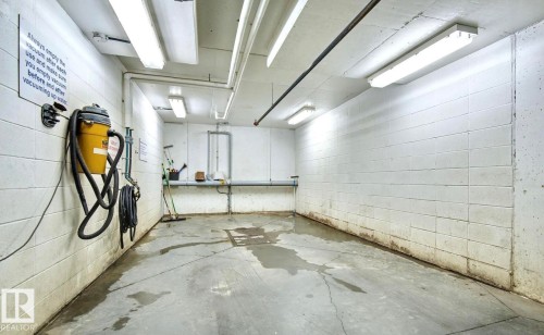 215 9820 165 Street, Edmonton, AB - Indoor