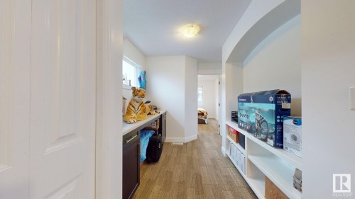 5440 1A Avenue, Edmonton, AB - Indoor Photo Showing Other Room