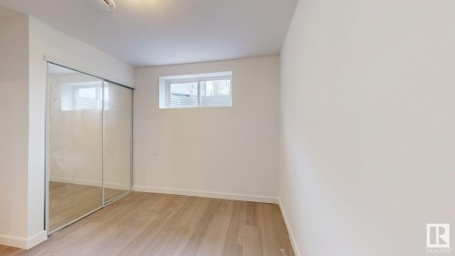 5440 1A Avenue, Edmonton, AB - Indoor Photo Showing Other Room