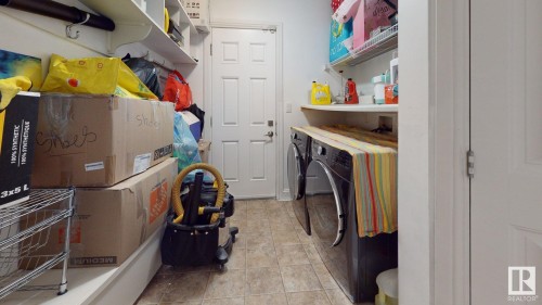 5440 1A Avenue, Edmonton, AB - Indoor Photo Showing Laundry Room