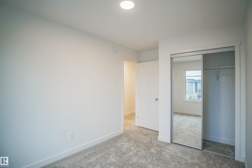 4645 Kinsella Landing, Edmonton, AB - Indoor Photo Showing Other Room