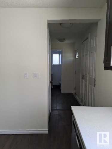 11242 95A Street, Edmonton, AB - Indoor Photo Showing Other Room