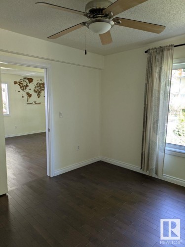 11242 95A Street, Edmonton, AB - Indoor Photo Showing Other Room