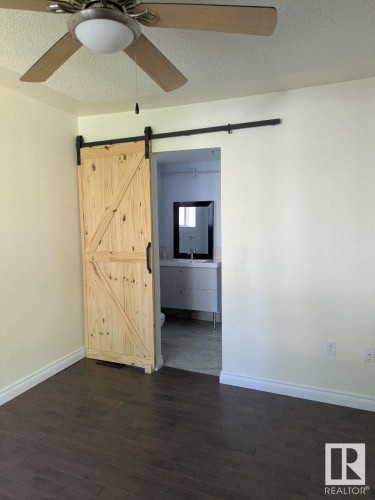 11242 95A Street, Edmonton, AB - Indoor Photo Showing Other Room