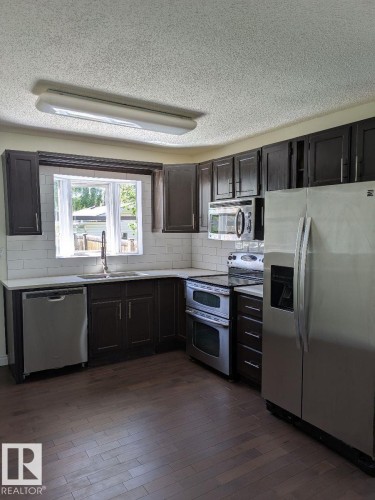 11242 95A Street, Edmonton, AB - Indoor Photo Showing Kitchen