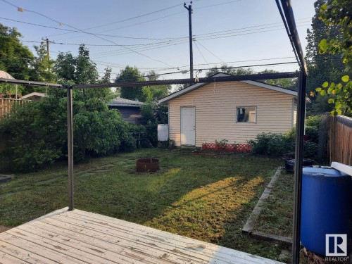 11242 95A Street, Edmonton, AB - Outdoor